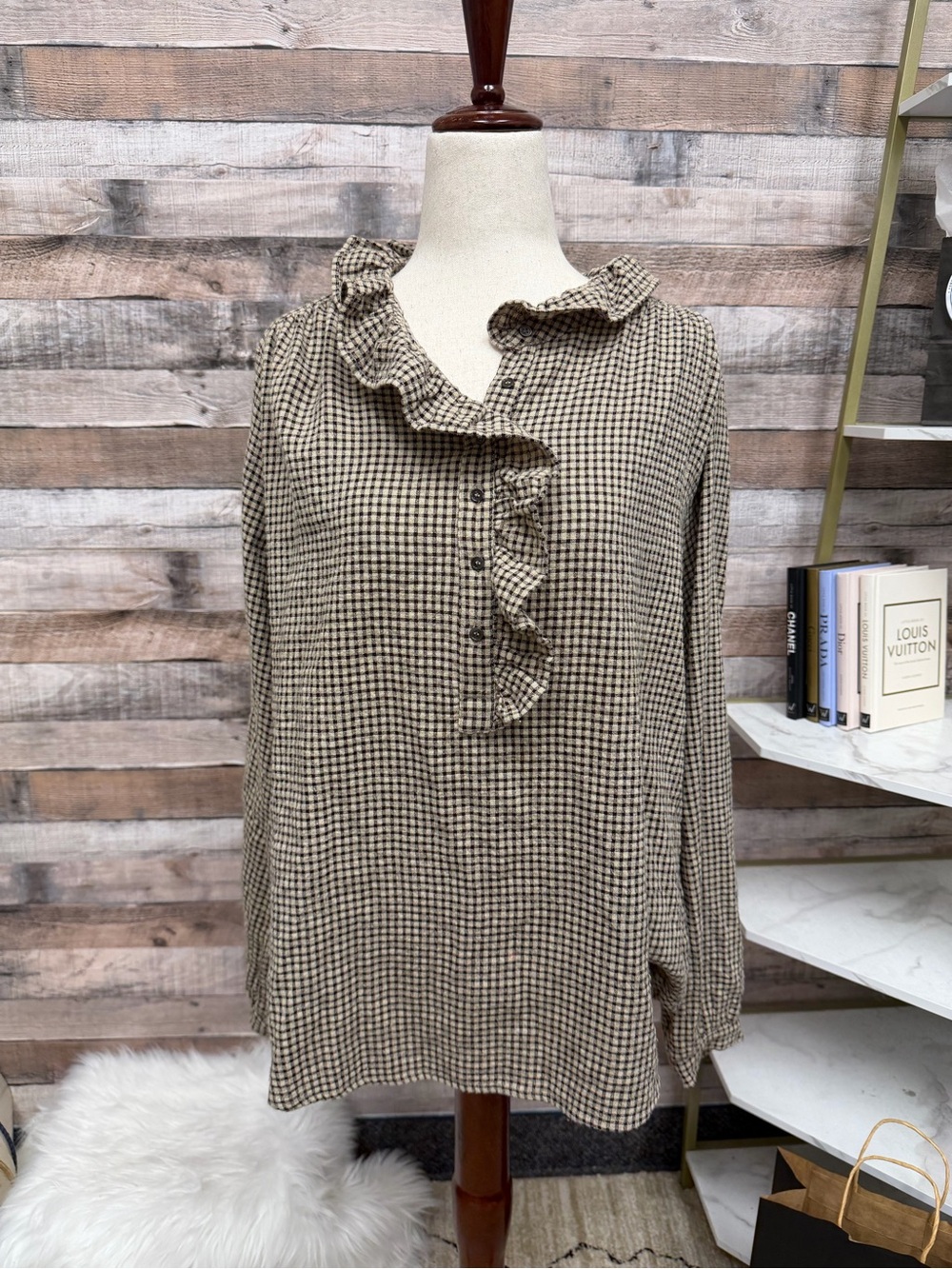 Xirena Black & Tan Gingham Check Ruffle Collar